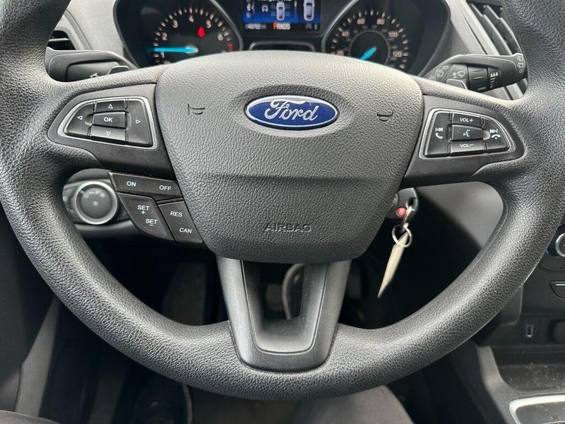 2017 Ford Escape SEImage 3