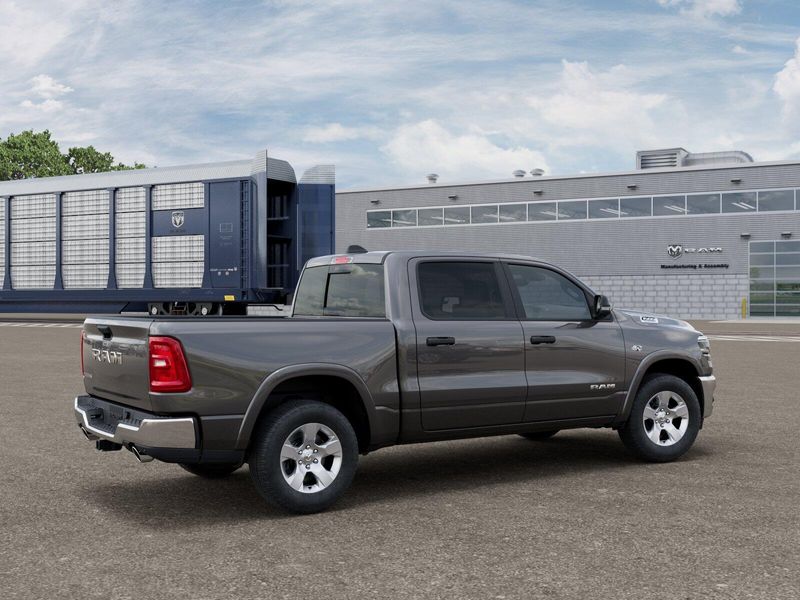 New 2026 RAM 1500 Big Horn 4x2 Crew Cab 5'7 Box