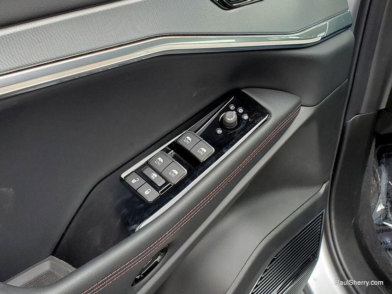 2025 Jeep Wagoneer S Wagoneer S Launch EditionImage 21