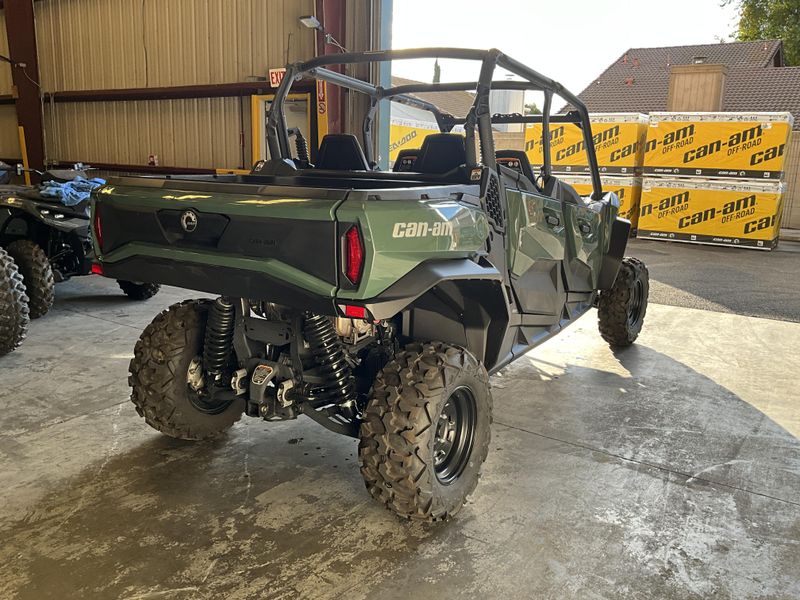 New 2024 Can-Am COMMANDER MAX XT-P 1000R Image 8