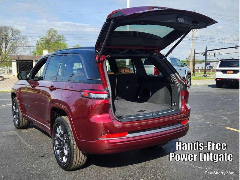 New 2026 Jeep Grand Cherokee Summit 4x4
