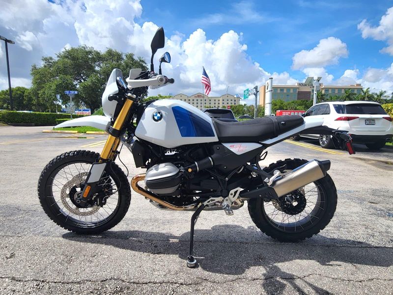 2026 BMW R 12 G/SImage 1