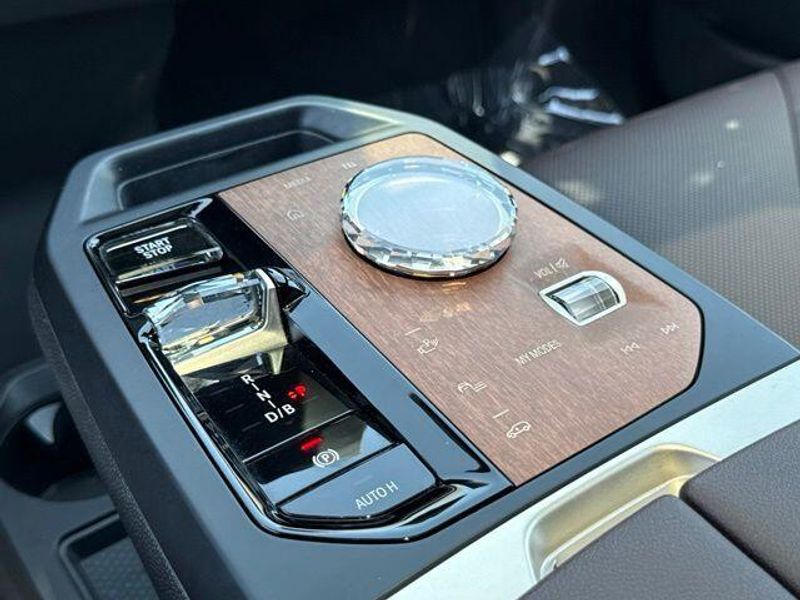 Used 2023 BMW iX M60Image 29
