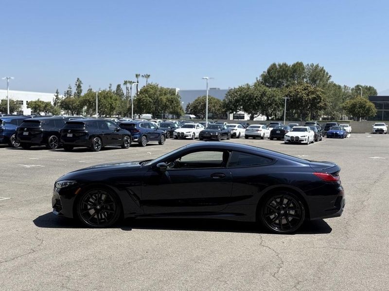 2022 BMW 8 Series M850i xDriveImage 9