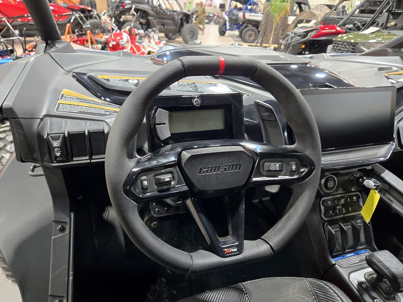 NEW 2025 CAN-AM MAVERICK R MAX X RS 999T DCT Image 23