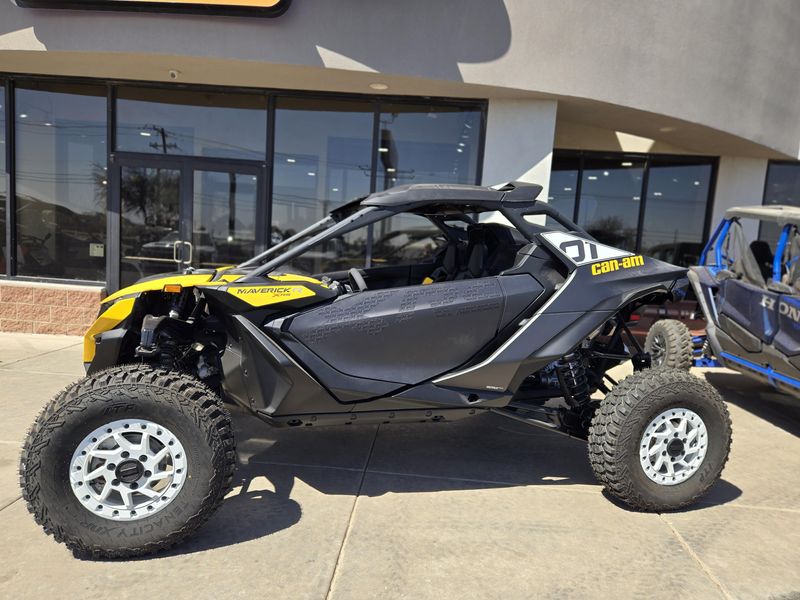 2025 Can-Am MAVERICK R X RS 999T DCT CARBON BLACK AND NEO YELLOWImage 4