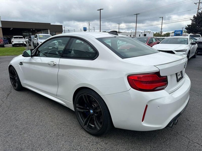 2018 BMW M2 BaseImage 15