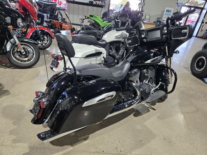 Used 2022 Indian Motorcycle CHIEFTAIN BLACK METALLIC 49ST BASE Image 3