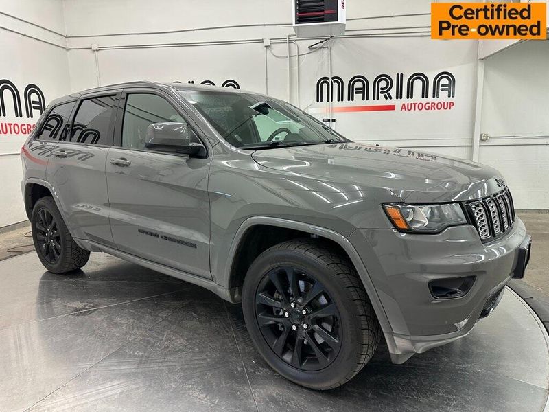 2021 Jeep Grand Cherokee Laredo XImage 1