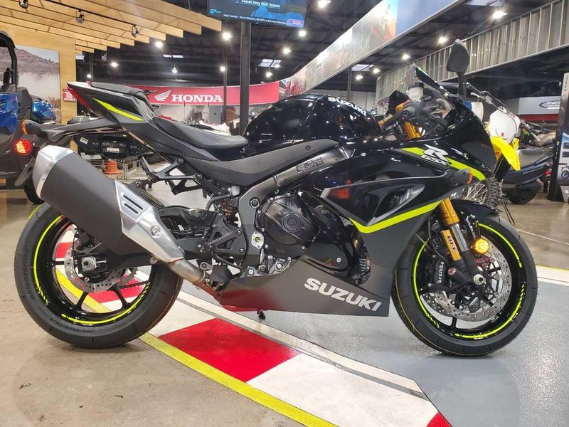 2023 Suzuki GSX-R1000R CA Image 2