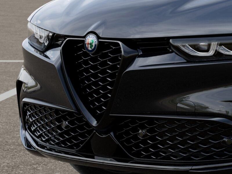 New 2025 Alfa Romeo Tonale AwdImage 33