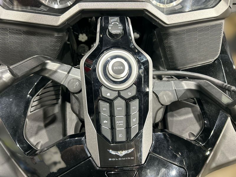 Used 2019 Honda GOLDWING TOUR DCT Image 25