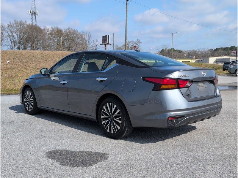 Used 2024 Nissan Altima 2.5 SVImage 3