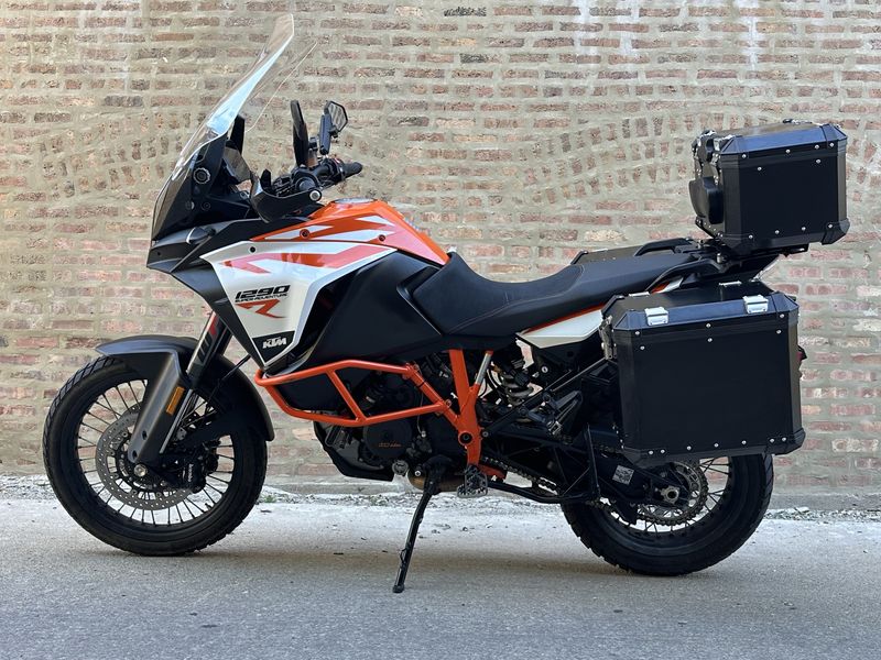 2017 KTM 1290 Super Adventure R  Image 2