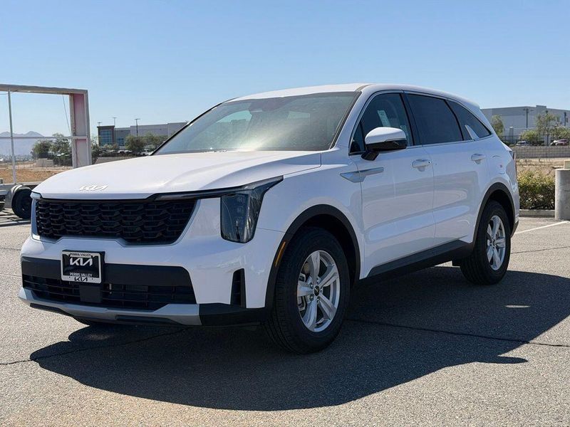 New 2026 Kia Sorento LXImage 3