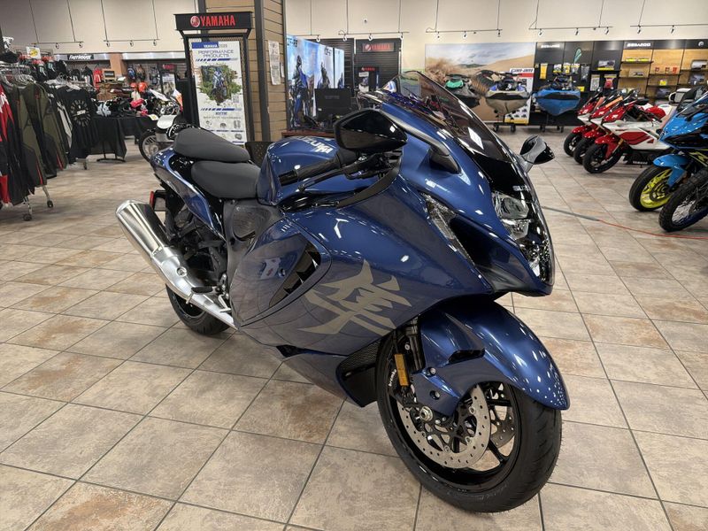 New 2027 Suzuki Hayabusa Image 11