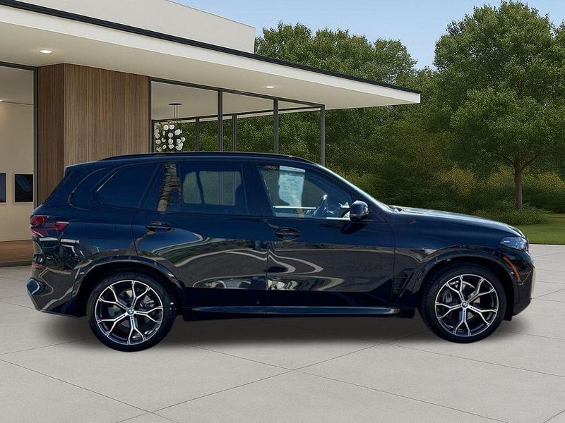 Used 2024 BMW X5 xDrive40iImage 7