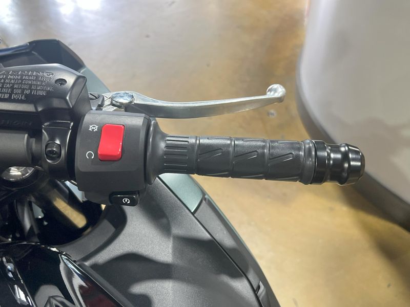 2025 Kawasaki NINJA 650 ABS Image 9