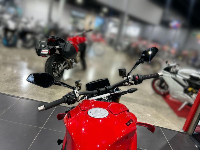 New 2025 Ducati STREETFIGHTER V4 S 3G Image 16