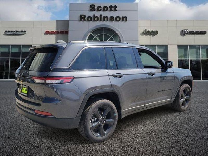 New 2026 Jeep Grand Cherokee Limited 4x4