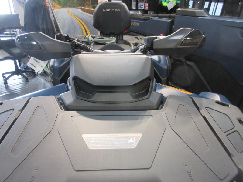 NEW 2026 CAN-AM OUTLANDER MAX LIMITED 1000R Image 10