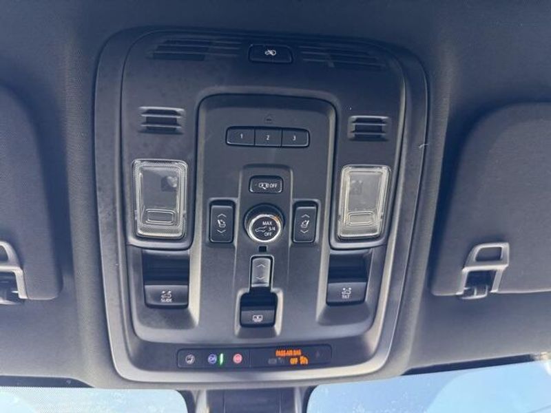 Used 2021 GMC Yukon DenaliImage 22