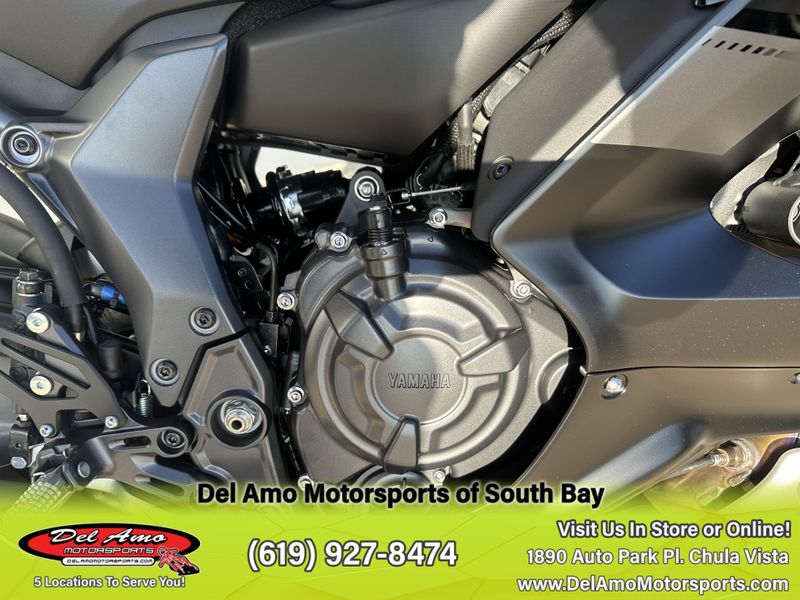 2025 Yamaha YZF-R7 Image 10