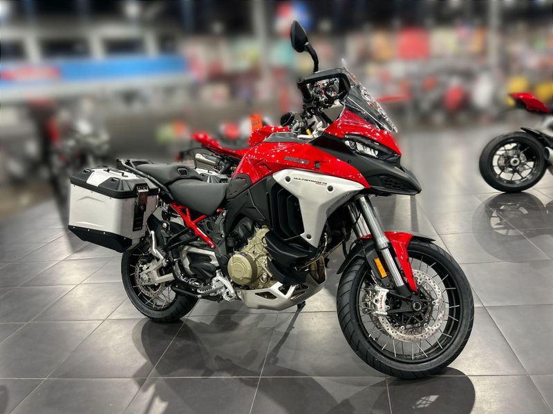 New 2025 Ducati MULTISTRADA V4 RALLY TRAVEL & RADAR SPOKED WHEELS Image 10