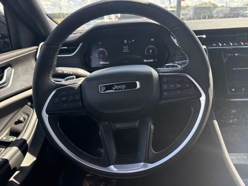 2025 Jeep Grand Cherokee Altitude X2025 Jeep Grand Cherokee L Altitude X 4x4