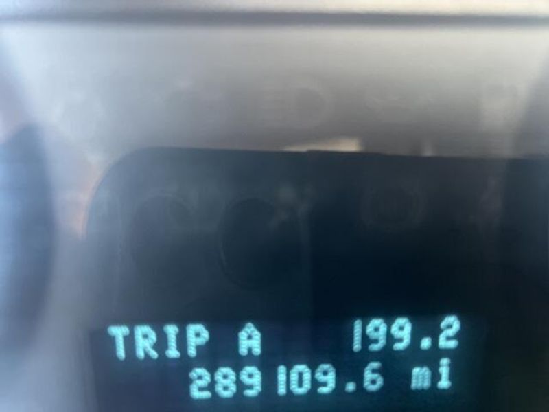 2011 Ford Escape LimitedImage 16
