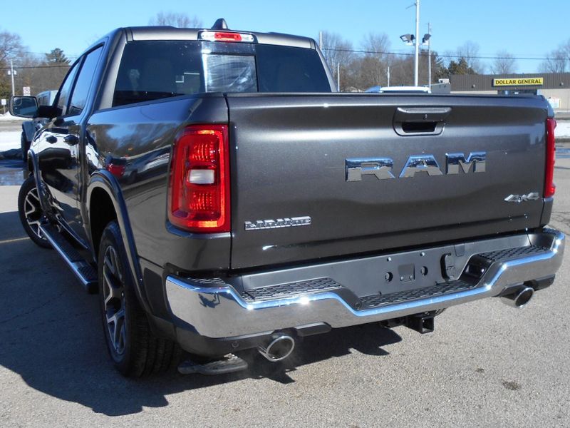 2025 RAM 1500 Laramie Crew Cab 4x4 5