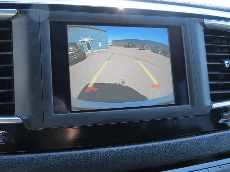 Used 2020 Chrysler Pacifica Touring 4dr Mini VanImage 19