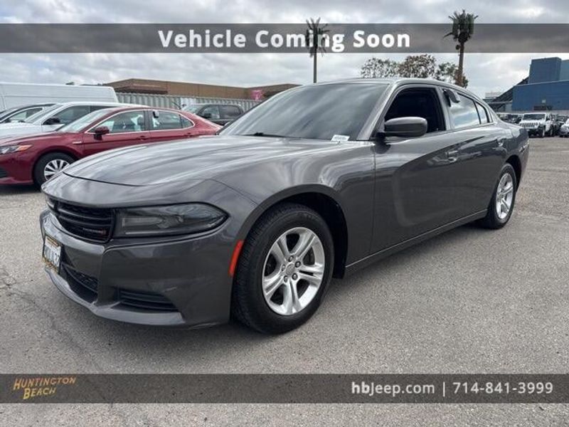 2021 Dodge Charger SXTImage 1