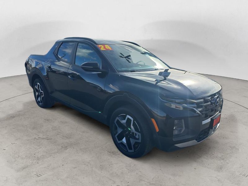 2024 Hyundai Santa Cruz Limited photo 2