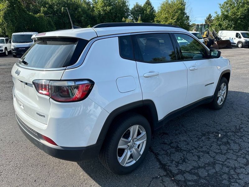 2022 Jeep Compass LatitudeImage 11