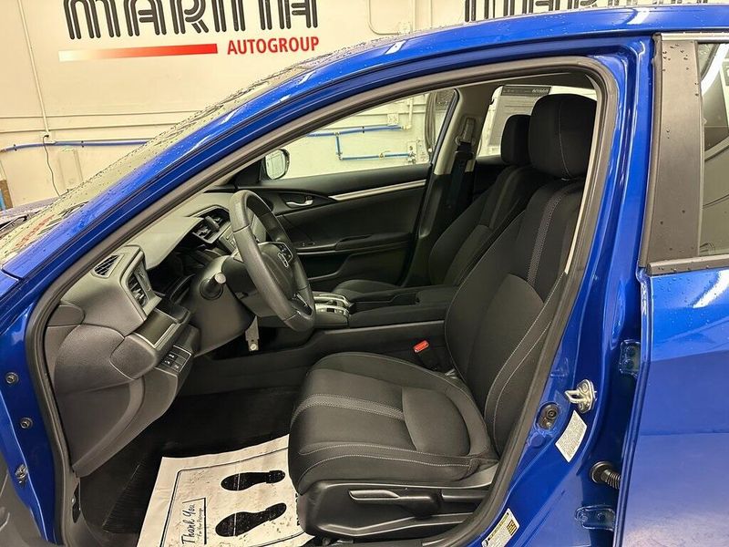 2019 Honda Civic LXImage 19