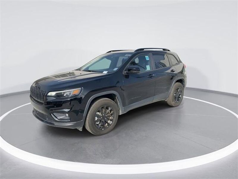 New 2023 Jeep Cherokee Altitude Lux 4x4Image 4