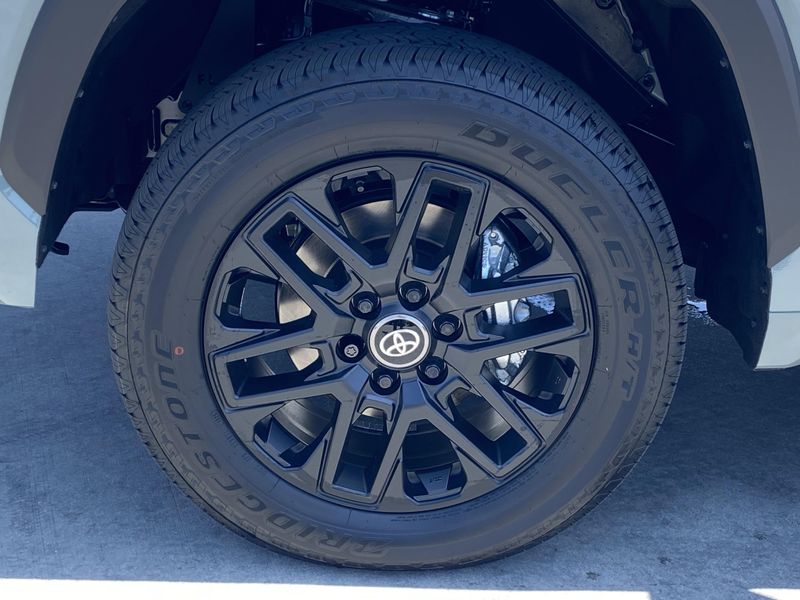 2025 Toyota Tundra LimitedImage 8
