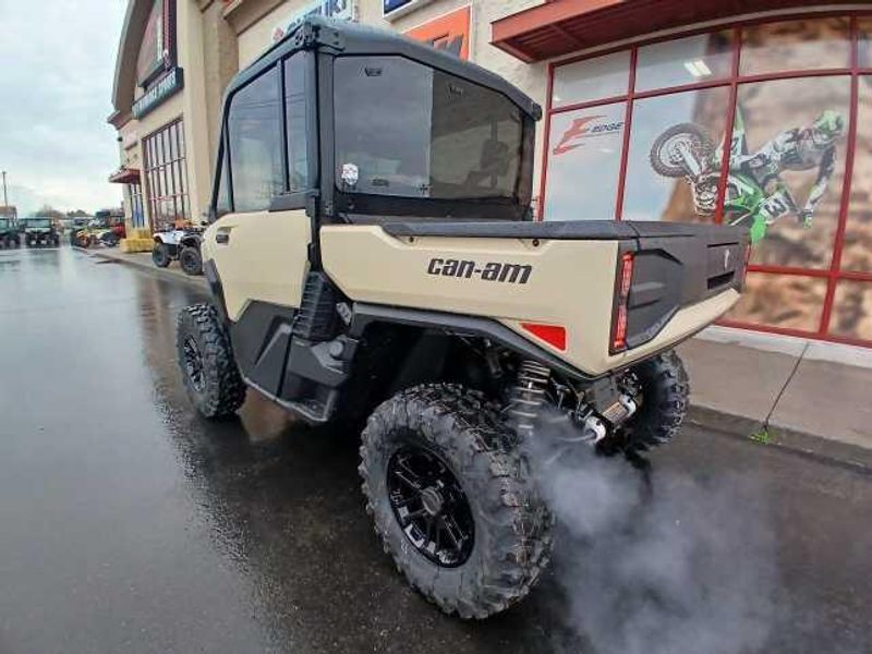 New 2026 Can-Am DEF LTD HD11 