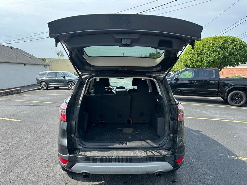 2017 Ford Escape SEImage 14