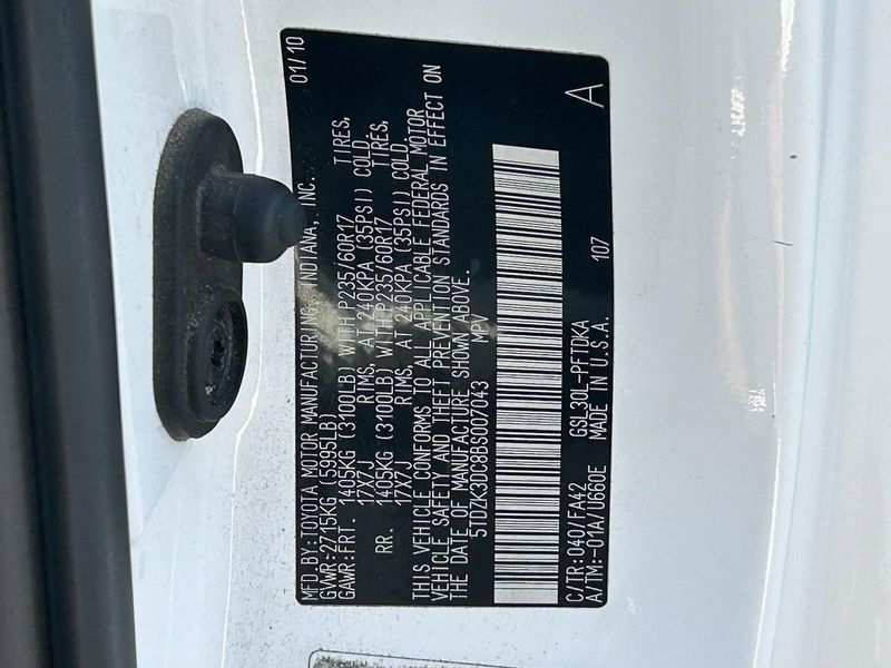 2011 Toyota Sienna BaseImage 31