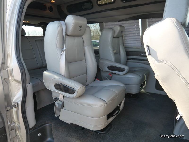 2019 Chevrolet Express 2500 Image 36