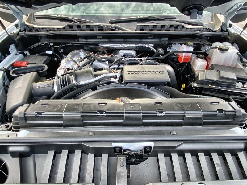 2025 Chevrolet Silverado 3500HD CC Work TruckImage 29