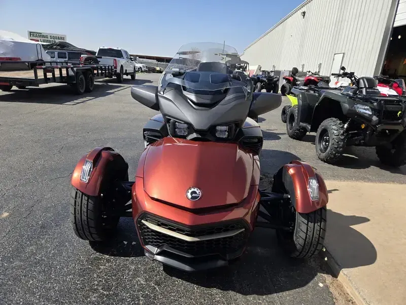 NEW 2026 CAN-AM SPYDER F3 LIMITED SPECIAL SERIES Image 13