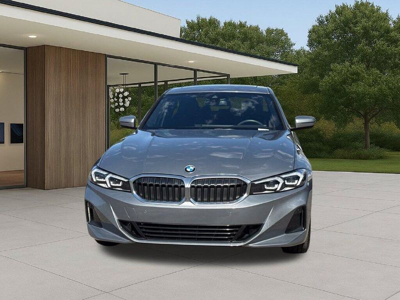 Used 2024 BMW 3 Series 330iImage 3