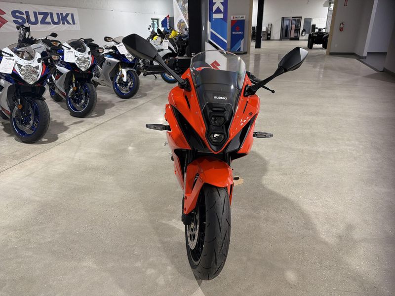 New 2026 Suzuki GSX-8R Image 12