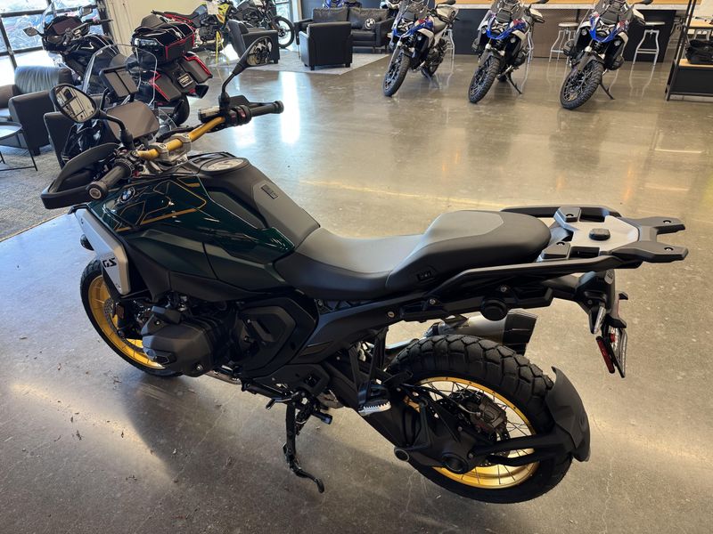 2025 BMW R 1300 GS - AURELIUS GREEN METALLIC 