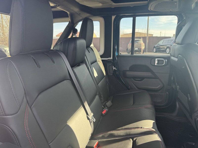 2025 Jeep Wrangler RubiconImage 11