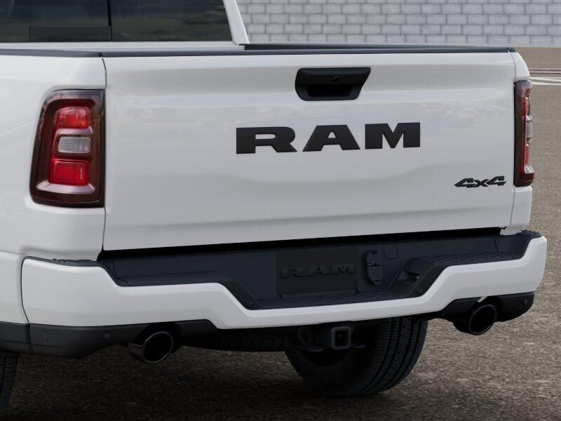 New 2027 RAM 1500 Express Crew Cab 4x4 5