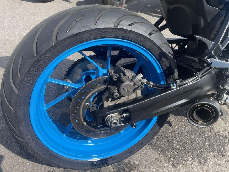 Used 2024 Suzuki GSX-8S CA Image 14